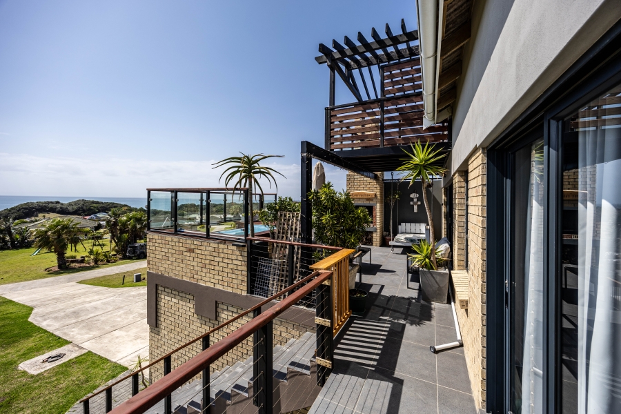 4 Bedroom Property for Sale in Four Seasons Eastern Cape